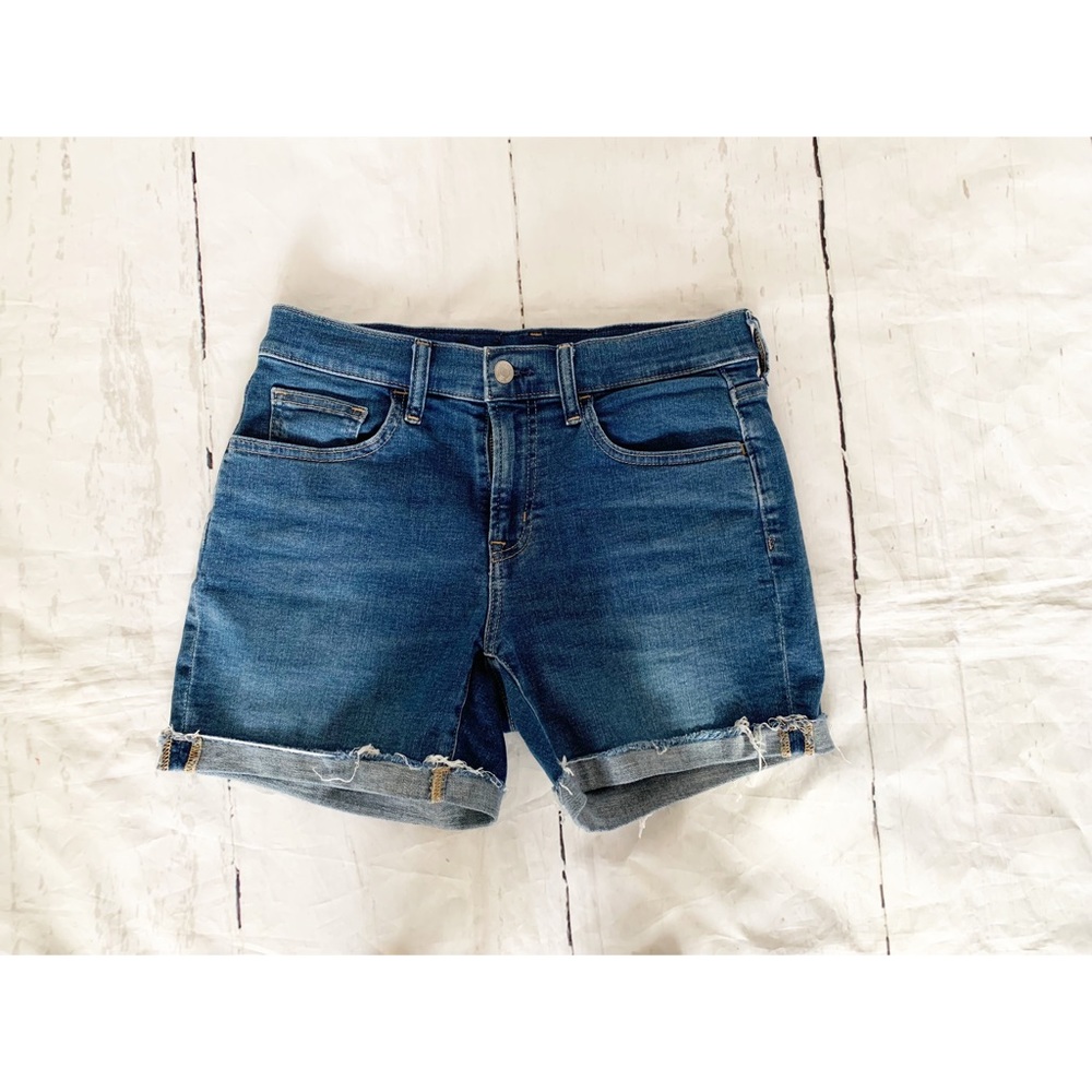 GAP Denim Blue Cuffed Shorts Size 26
